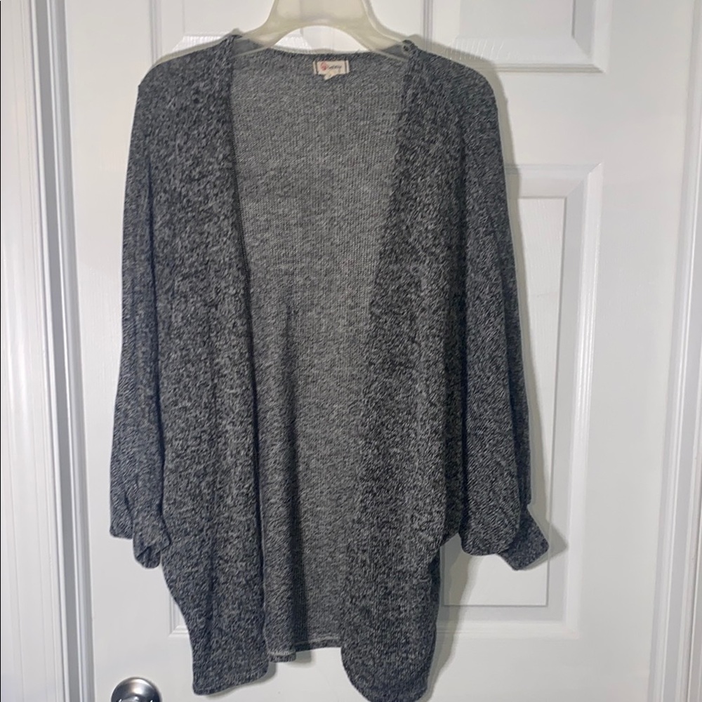 Gray Loose Fit Cardigan with Open Front and Soft Knitted Texture